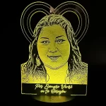 Lampara led 3d fotografica con una fotografia con corazon de fondo y una frase