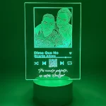 Lampara Youtube led con una foto y codigo QR para dedicar una cancion