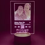 Lampara Youtube led con una foto y codigo QR para dedicar una cancion